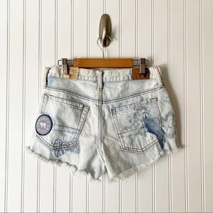 American Eagle Womens 2 Hi Rise Embroidered Festival Shorts